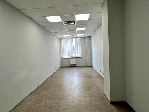 комерційна за адресою Автозаводська вул., 54