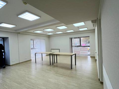 комерційна за адресою Олеся Гончара вул., 79