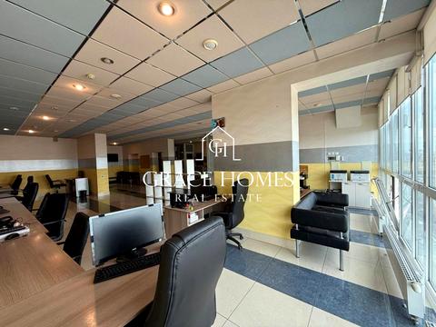 комерційна за адресою Саксаганського вул., 121