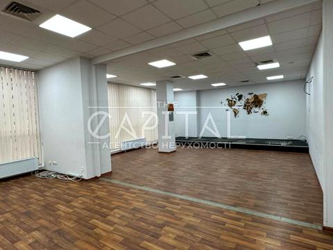 комерційна за адресою Казарменна вул. (Григорія Андрющенка), 4