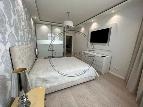 квартира по адресу Драгоманова ул., 40-Е