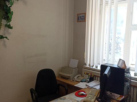 комерційна за адресою Пастера вул., 12