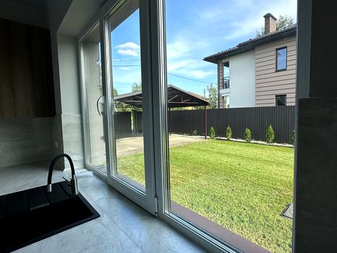 будинок за адресою с. Петропавлівське (Петровське), Вишнева