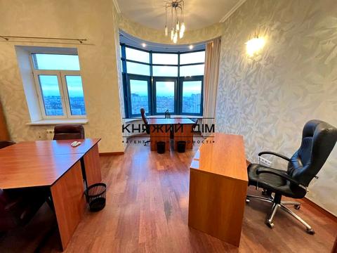 комерційна за адресою Академіка Палладіна просп., 20