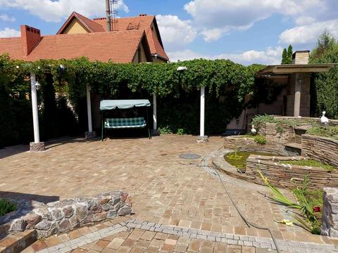будинок за адресою Академіка Вєркіна