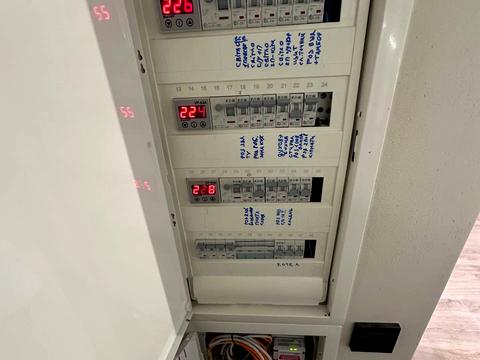 будинок за адресою 74-ї Стрілецької Дивізії вул.