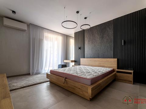 квартира за адресою Шота Руставелі вул., 7-Я