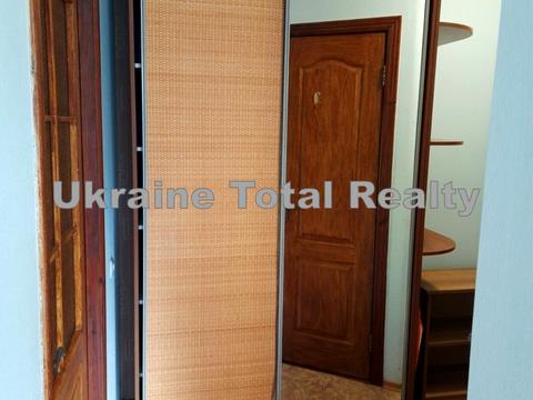 квартира по адресу Героїв Космосу ул., 1