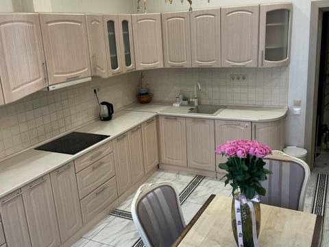квартира за адресою Київ, Академіка Лебедєва вул., 1