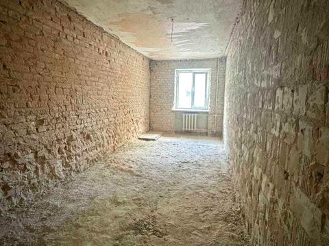 комерційна за адресою Тарасівська вул., 2