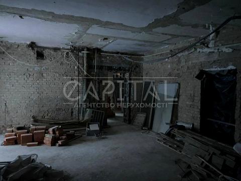 комерційна за адресою Кловський узвіз, 10