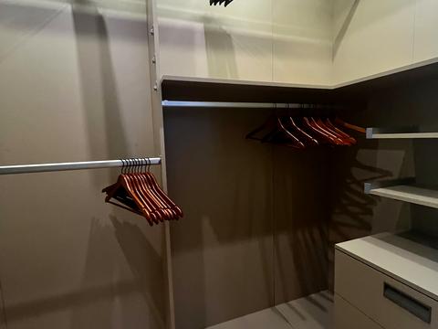 квартира за адресою Андрія Верхогляда вул. (Михайла Драгомирова), 20