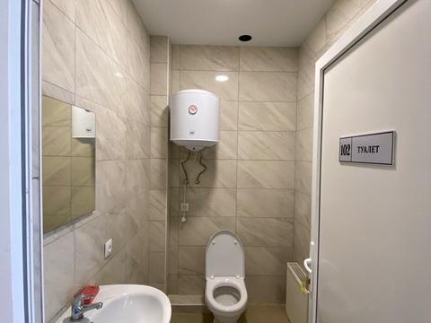 комерційна за адресою Васильківська, 8