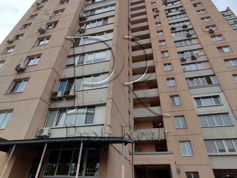 квартира за адресою Дарницький бульв., 8