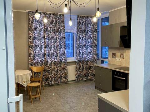 квартира за адресою Родини Крістерів вул., 20-Б