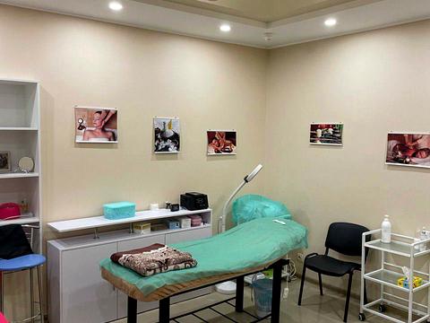 комерційна за адресою Соборна вул. (), 10