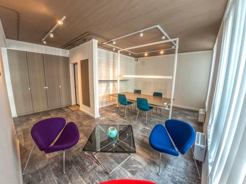 комерційна за адресою Зарічна вул., 6