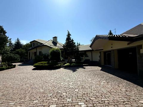 будинок за адресою Дніпробудівська вул.