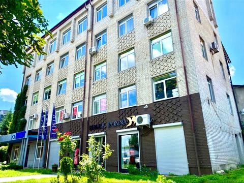 комерційна за адресою Польова вул., 57а