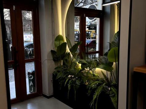 комерційна за адресою Січових Стрільців вул., 18