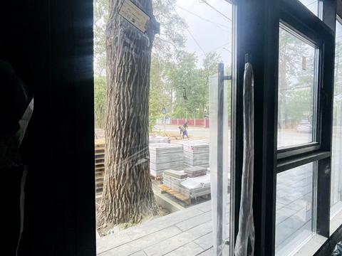 коммерческая по адресу Мечнікова, 32