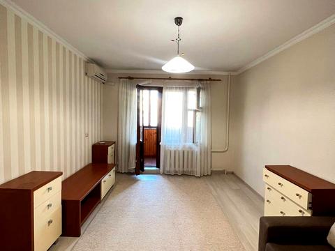 квартира за адресою Лариси Руденко вул., 21-А