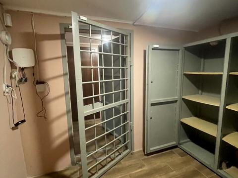 комерційна за адресою Владислава Бувалкіна вул. (Бочарова Генерала), 75