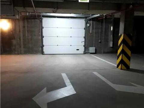 паркомісце за адресою Авіаційна вул., 39