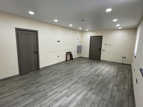 комерційна за адресою Велика Васильківська вул. (Червоноармійська), 25