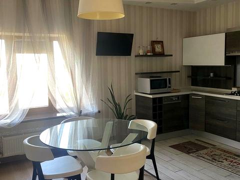 квартира за адресою Святослава Караванського вул. (Жуковського), 10