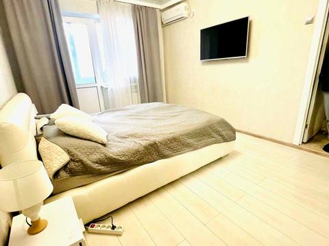 квартира за адресою Богатирська вул., 10