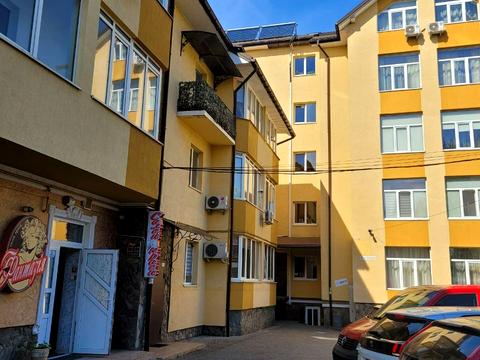 квартира за адресою Центральна вул., 10