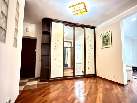 квартира за адресою Кирилівська вул. (Фрунзе), 14/18