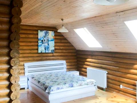 будинок за адресою Леоніда Каденюка вул.