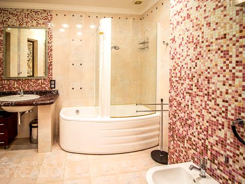 квартира за адресою Отакара Яроша пров., 16б