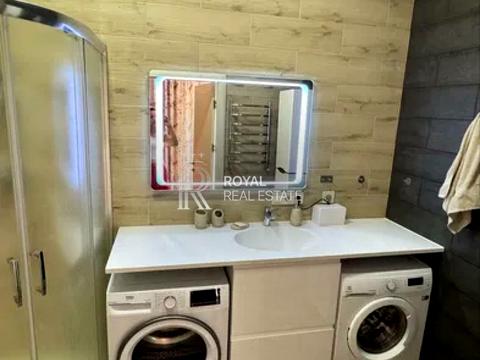 дом по адресу 50- та Садова, 50А