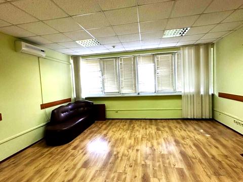 комерційна за адресою В'ячеслава Чорновола просп. (), 63