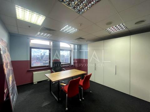 комерційна за адресою Богдана Хмельницького вул., 52а