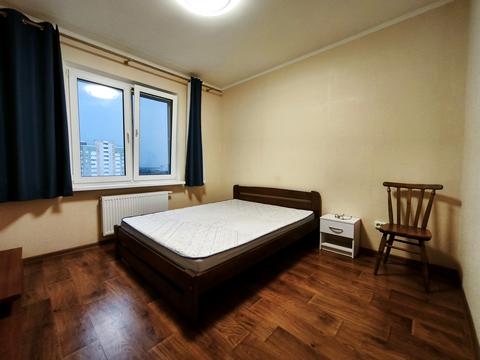 квартира за адресою Миколи Вінграновського вул., 2