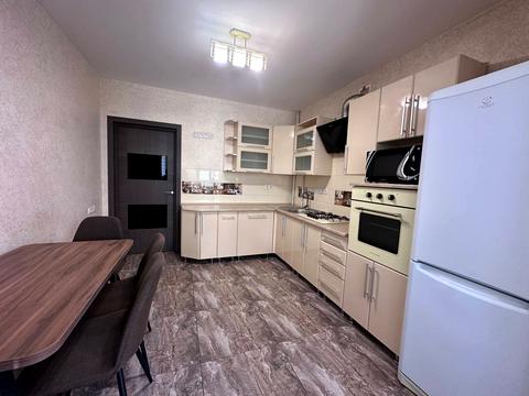 квартира за адресою Хотинська вул., 12