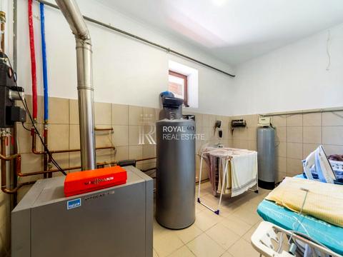 будинок за адресою Заповідна