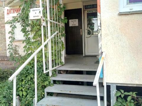 комерційна за адресою Вацлава Гавела бульв. (Івана Лепсе)