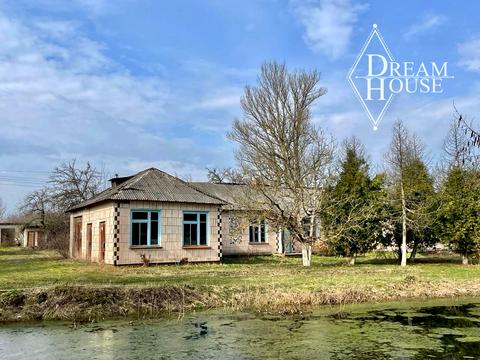 комерційна за адресою Залізнична, 62