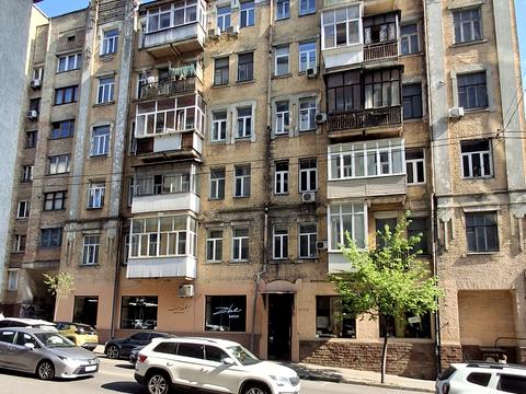 комерційна за адресою Бульварно-Кудрявська вул. (Воровського), 43-А