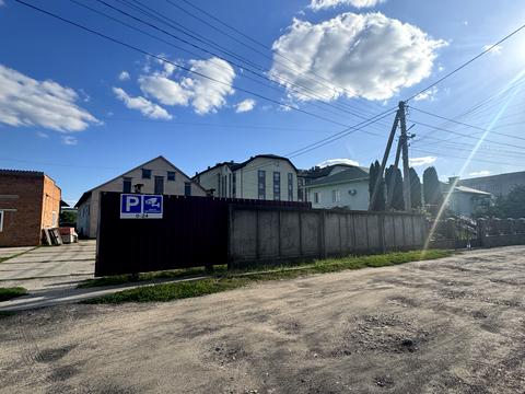 комерційна за адресою В'ячеслава Чорновола вул., 32