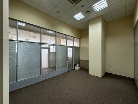 коммерческая по адресу Дениса Монастирського ул. (Василя Сурікова), 3а