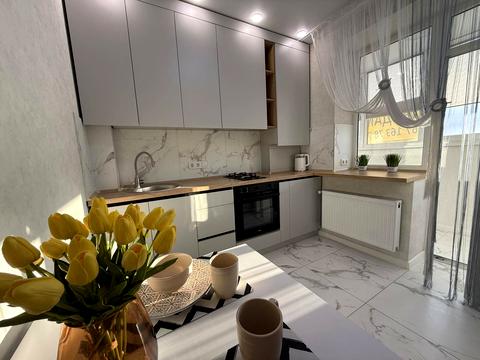 квартира за адресою Машинобудівників вул., 27