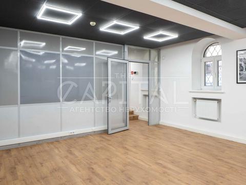 комерційна за адресою Івана Франка вул., 29