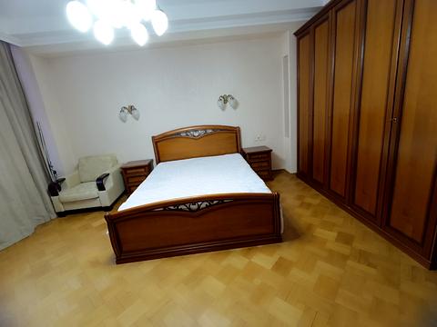 квартира за адресою Літературна вул., 1а