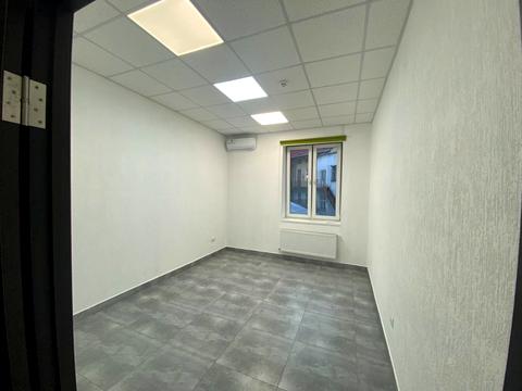 комерційна за адресою Львів, Дмитра Данилишина вул., 6